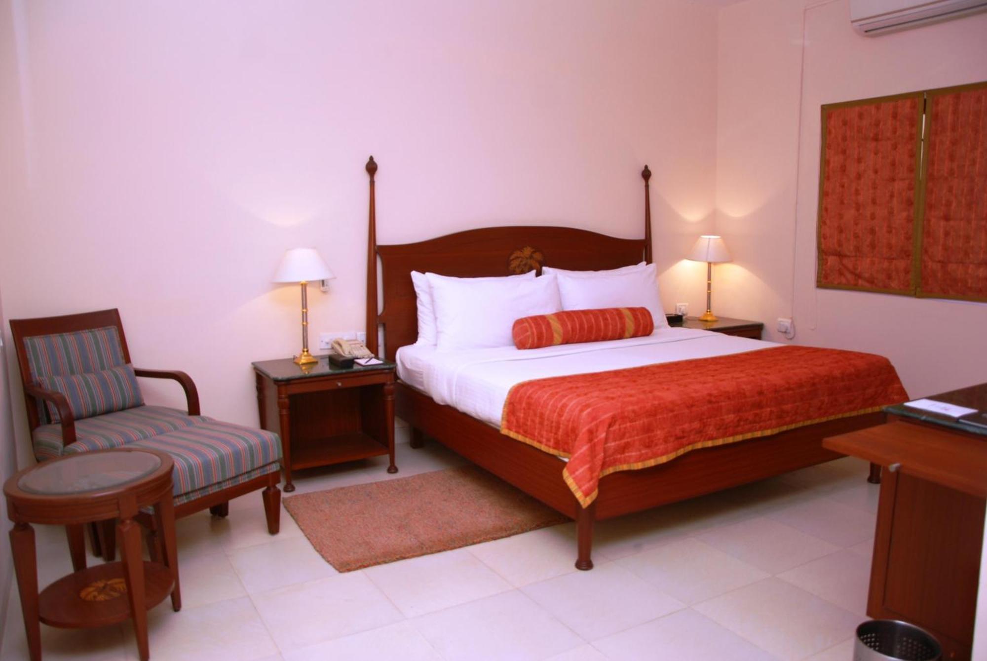 Hotel The Lalit Traveller