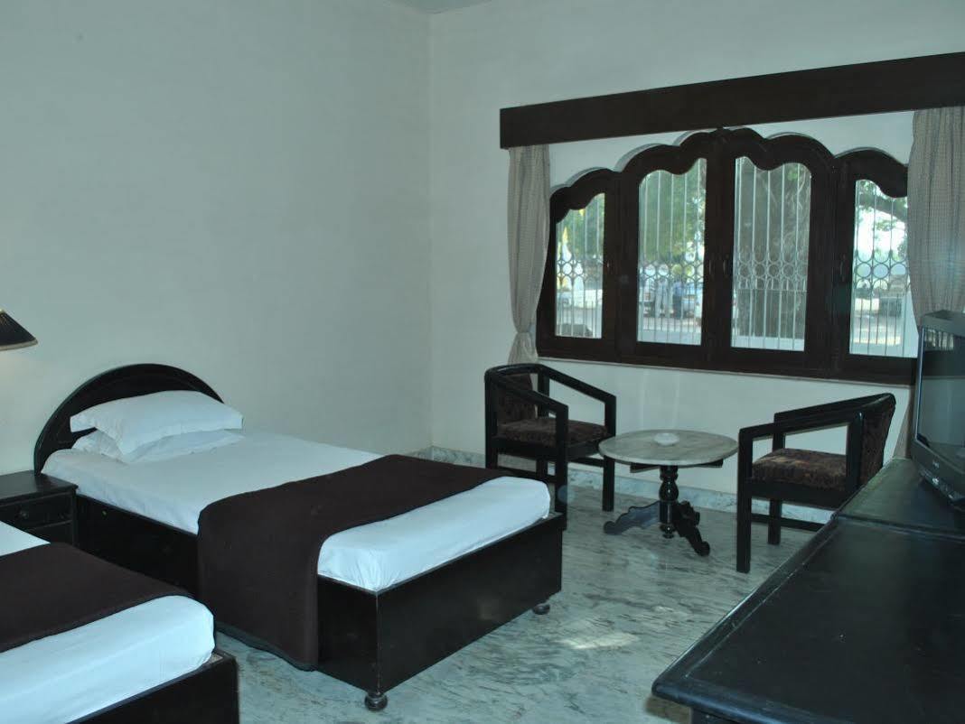 Marble Palace Hotel