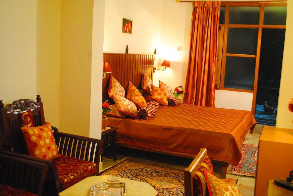 Hotel Harmony